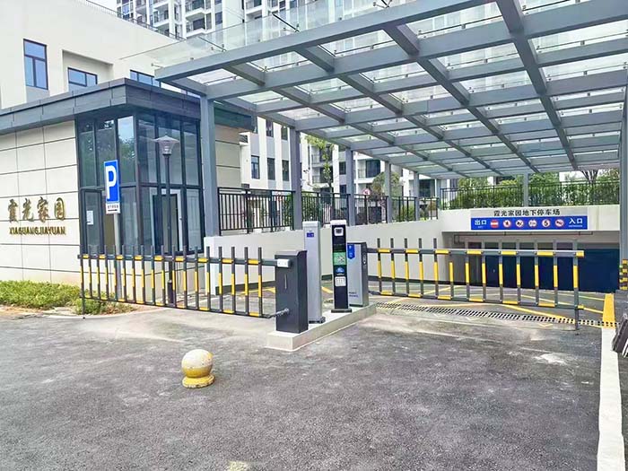 小區柵欄道閘